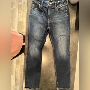 Silver jeans Avery straight used 33/31